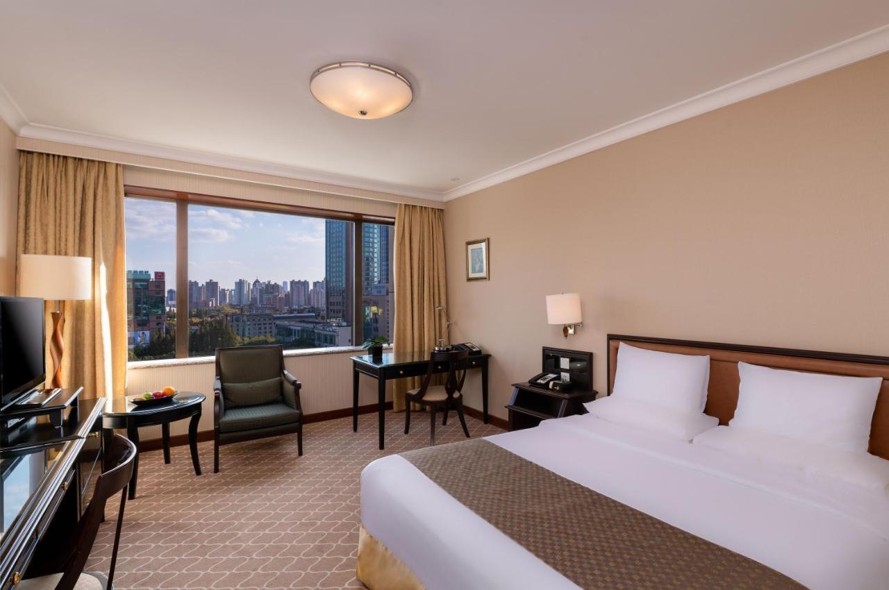 Hotel Okura Garden 5*